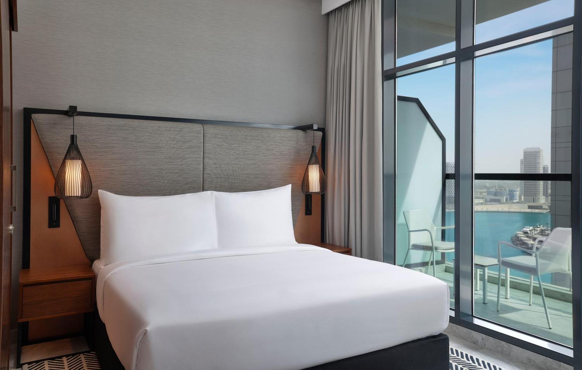 The First Collection Dubai Waterfront Otel Dış mekan fotoğraf